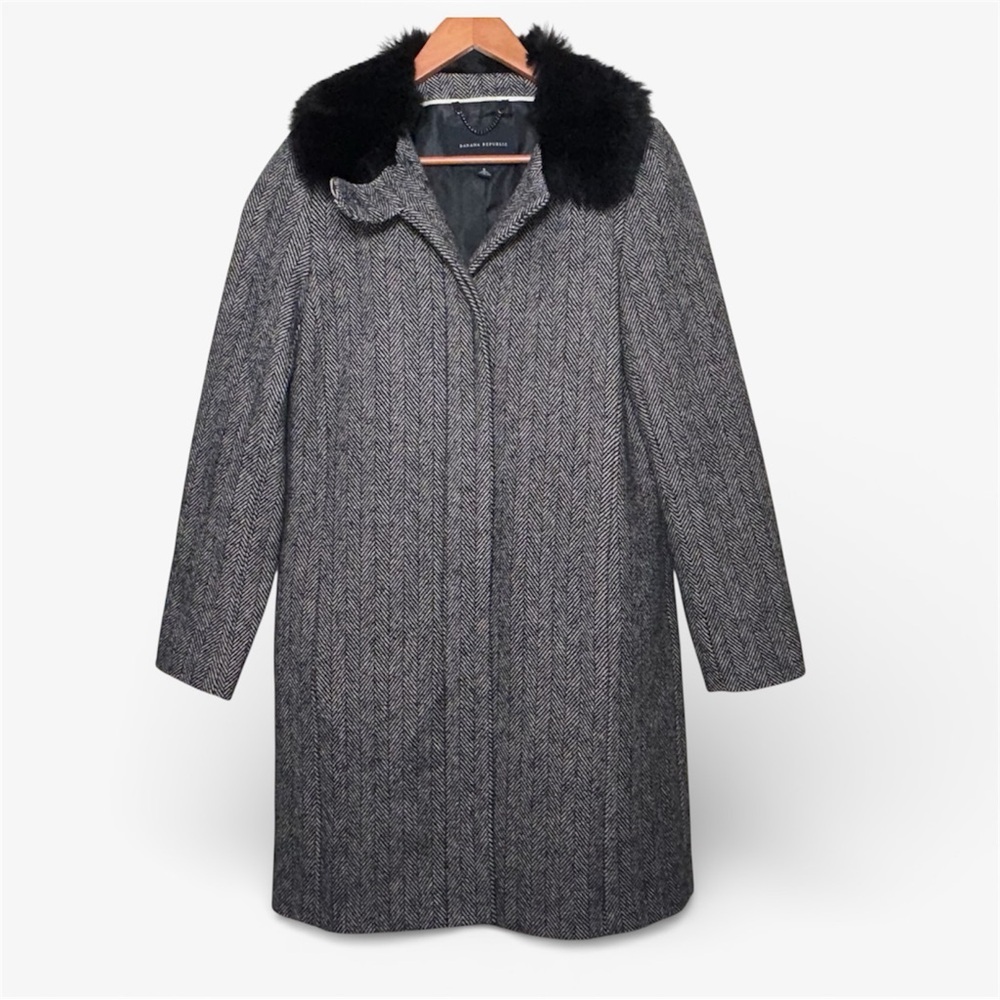 Banana Republic Wool Herringbone Coat With Lamb Shearling Collar Size Small